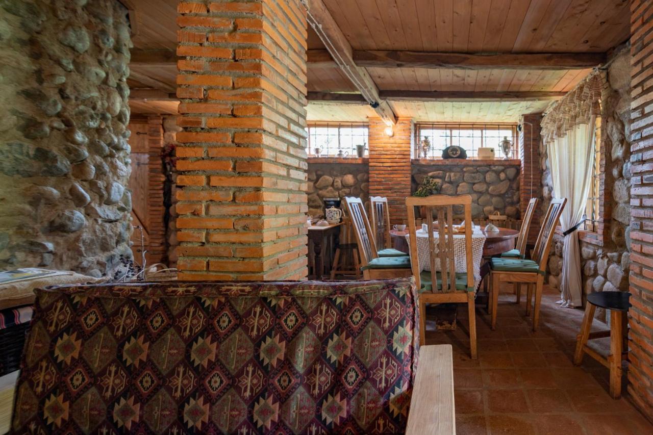Menabde Winery Hotel Ozurget'i Buitenkant foto